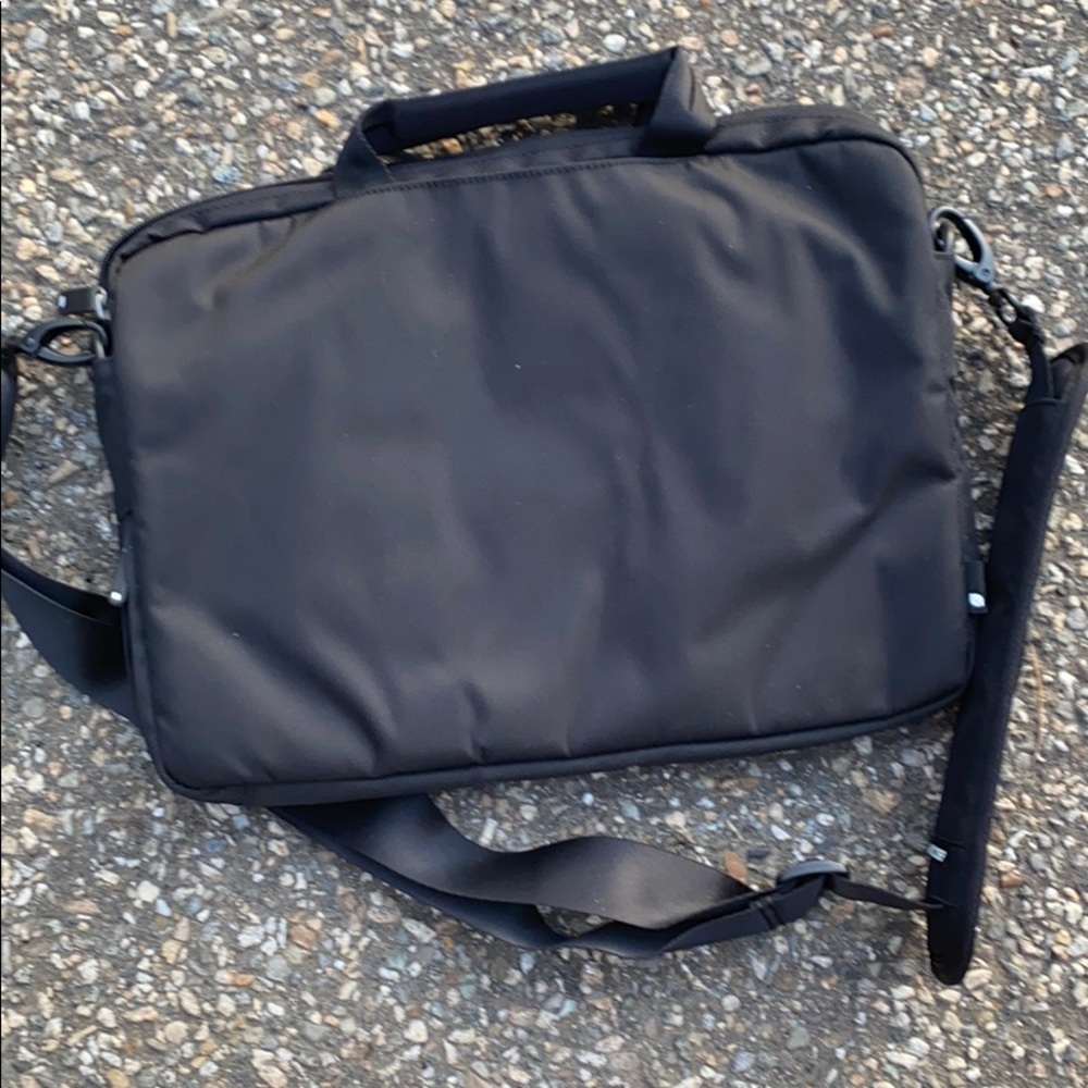 Incase // Fleece Lined Laptop Case with strap